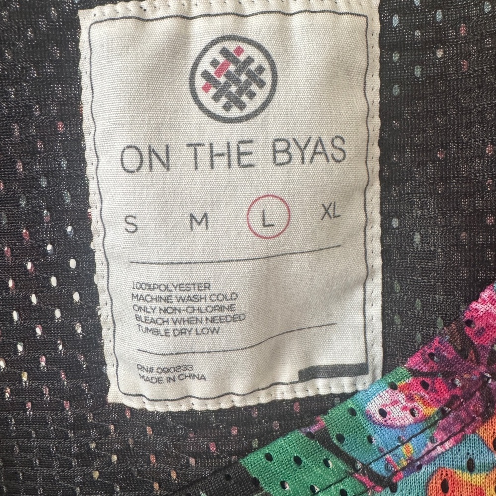 On the Byas Unisex Tropical Floral Tank Top | sz Large | excellent condition - Picture 5 of 5
